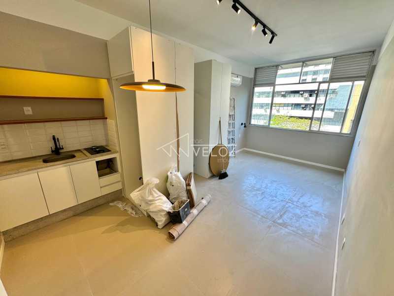 Apartamento à venda com 1 quarto, 25m² - Foto 1