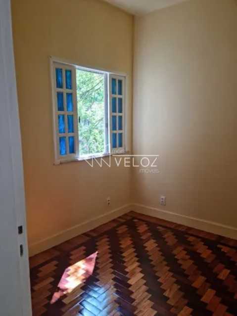 Apartamento à venda com 3 quartos, 230m² - Foto 3