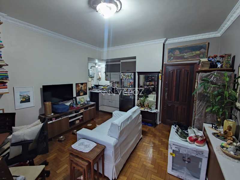 Apartamento à venda com 1 quarto, 48m² - Foto 2