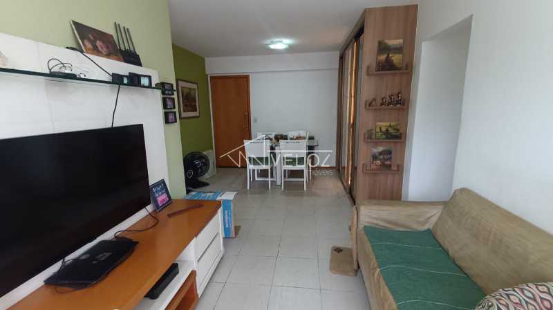 Apartamento à venda com 2 quartos, 84m² - Foto 6