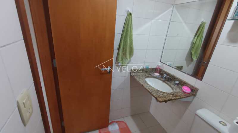 Apartamento à venda com 2 quartos, 84m² - Foto 11