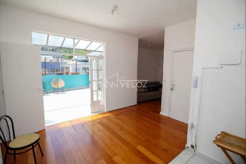 Cobertura à venda com 2 quartos, 97m² - Foto 1