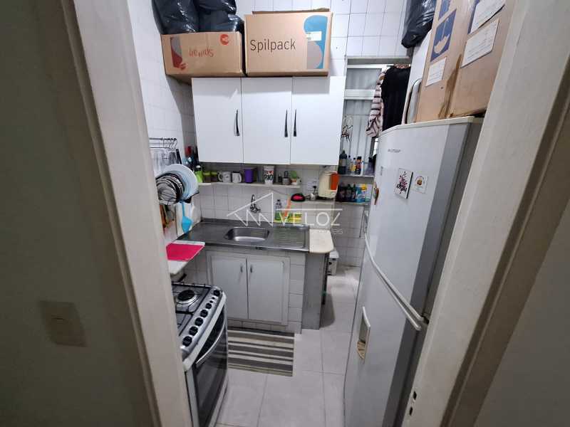 Apartamento à venda com 2 quartos, 62m² - Foto 4