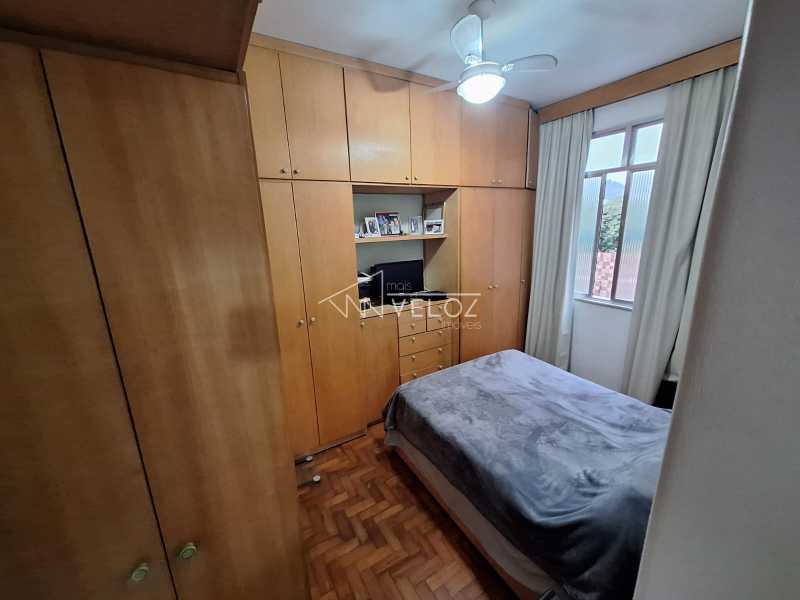 Apartamento à venda com 2 quartos, 62m² - Foto 5