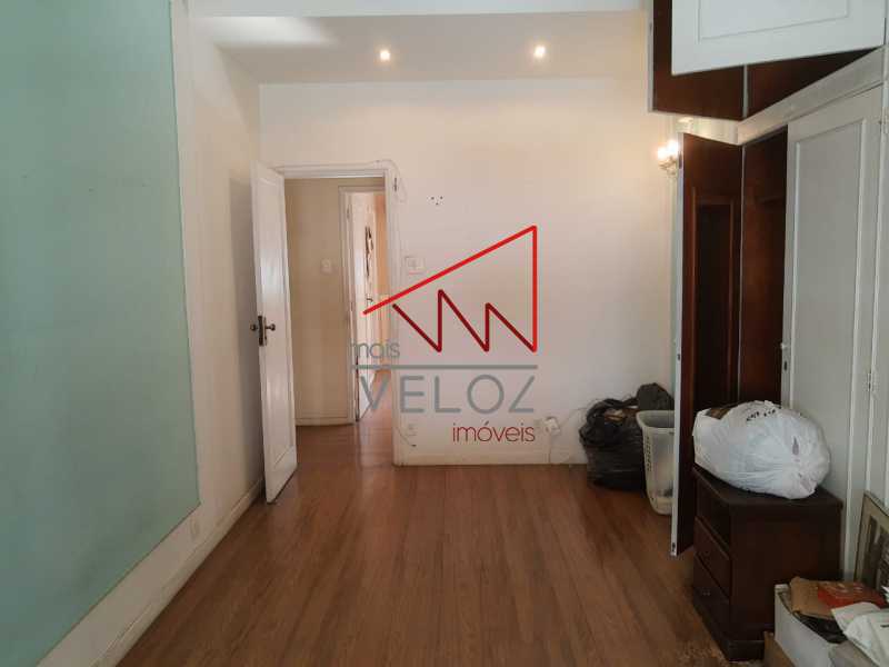 Apartamento à venda com 3 quartos, 140m² - Foto 5