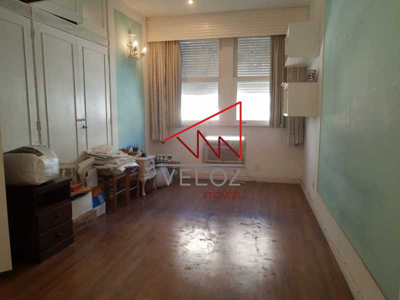 Apartamento à venda com 3 quartos, 140m² - Foto 9