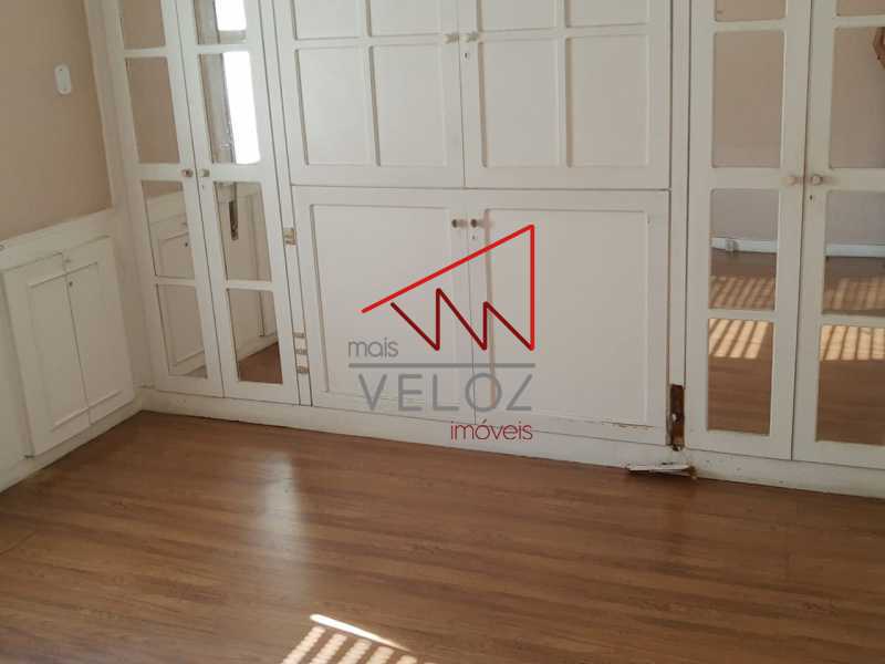 Apartamento à venda com 3 quartos, 140m² - Foto 8