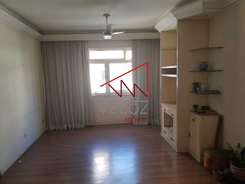 Apartamento à venda com 3 quartos, 140m² - Foto 3