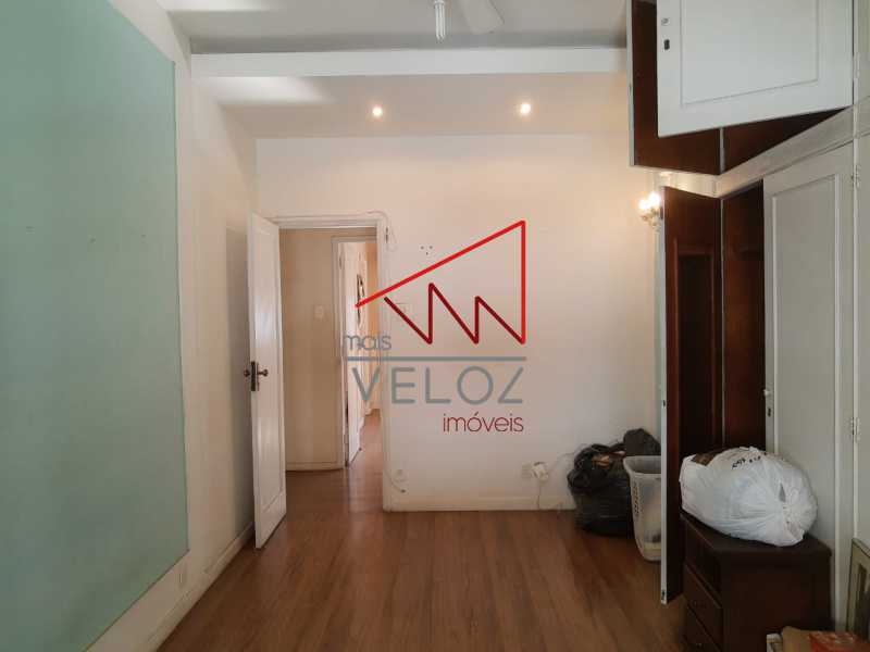 Apartamento à venda com 3 quartos, 140m² - Foto 19