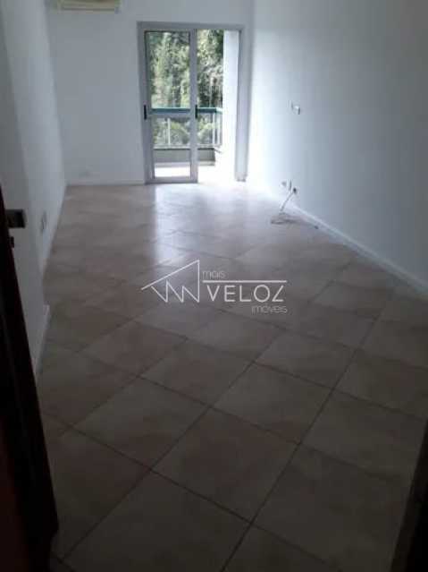 Apartamento à venda com 2 quartos, 72m² - Foto 1