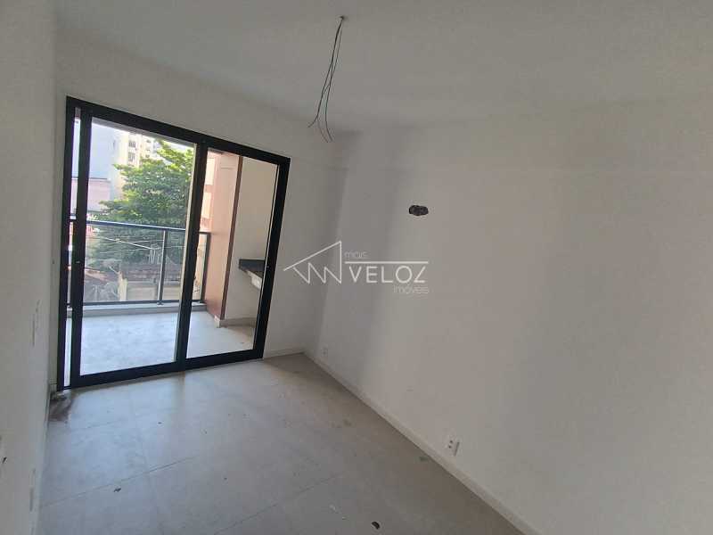 Apartamento à venda com 2 quartos, 55m² - Foto 11