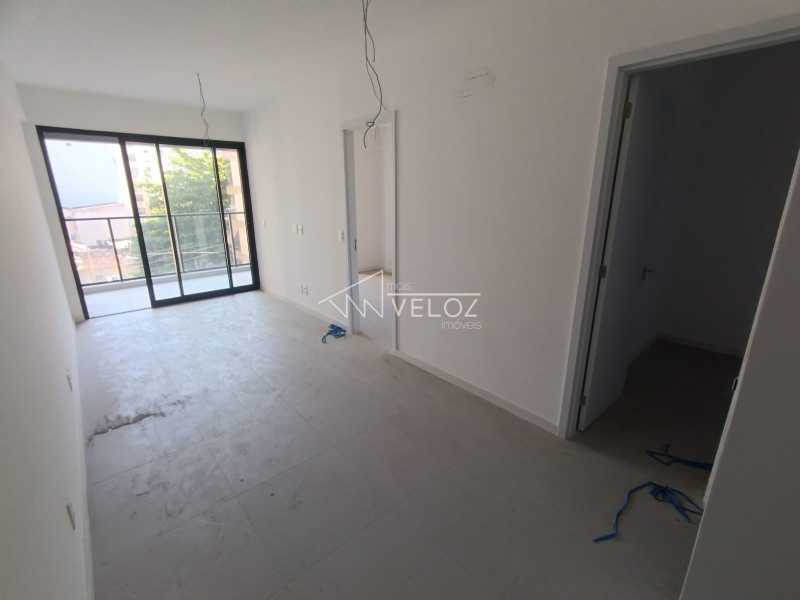 Apartamento à venda com 2 quartos, 55m² - Foto 9