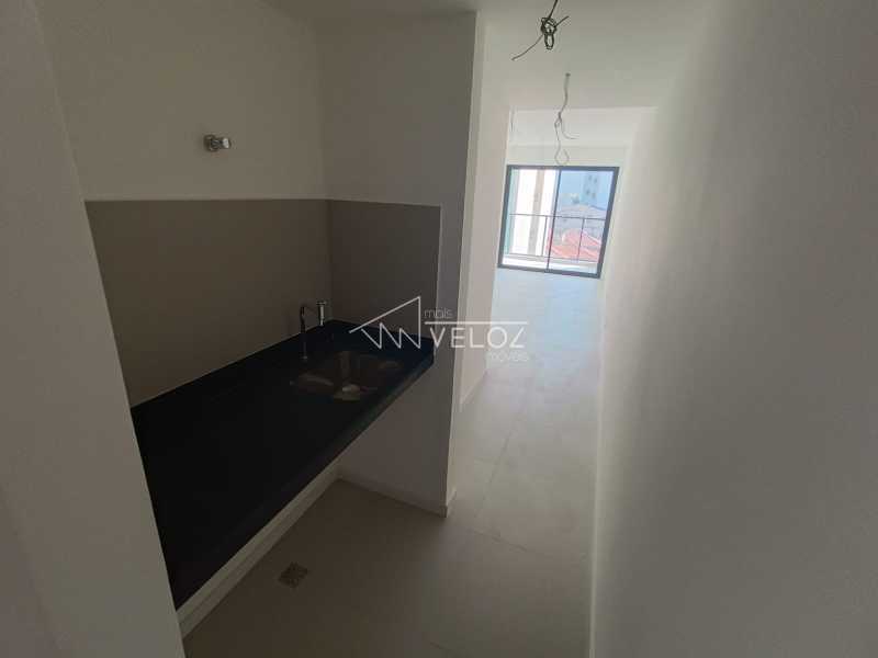 Apartamento à venda com 2 quartos, 60m² - Foto 14