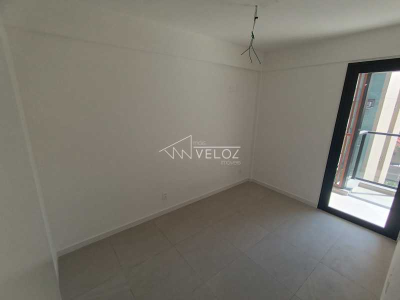 Apartamento à venda com 2 quartos, 60m² - Foto 19