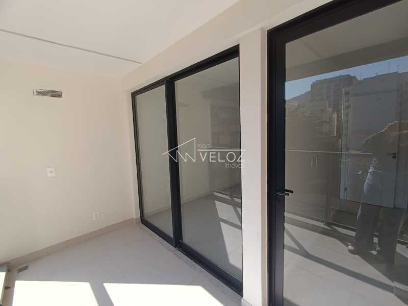 Apartamento à venda com 2 quartos, 60m² - Foto 5