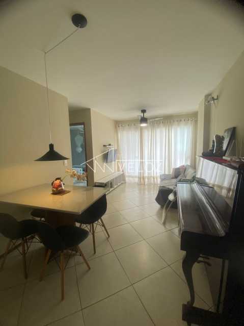 Apartamento à venda com 3 quartos, 93m² - Foto 4