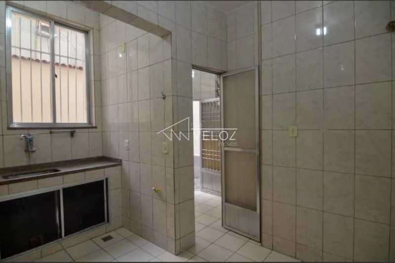 Apartamento à venda com 2 quartos, 56m² - Foto 13