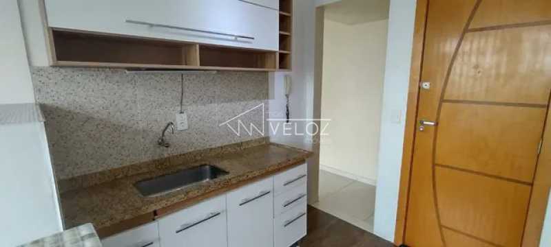 Apartamento à venda com 2 quartos, 65m² - Foto 11