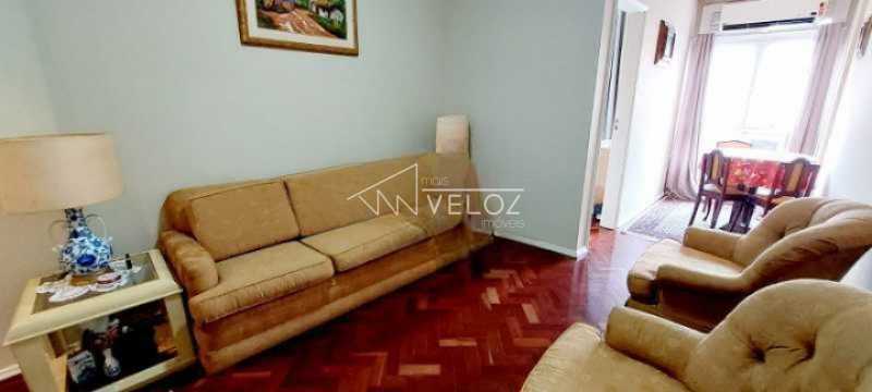 Apartamento à venda com 2 quartos, 63m² - Foto 1