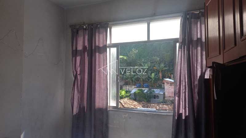 Apartamento à venda com 1 quarto, 45m² - Foto 2