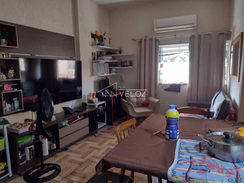 Apartamento à venda com 1 quarto, 31m² - Foto 2