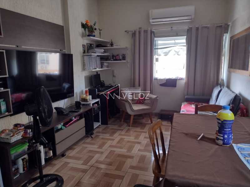 Apartamento à venda com 1 quarto, 31m² - Foto 1