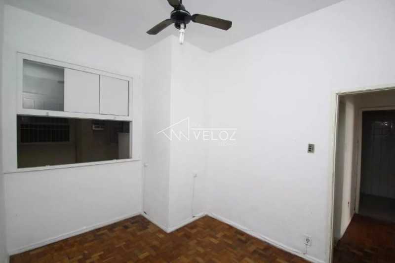 Apartamento à venda com 3 quartos, 100m² - Foto 2