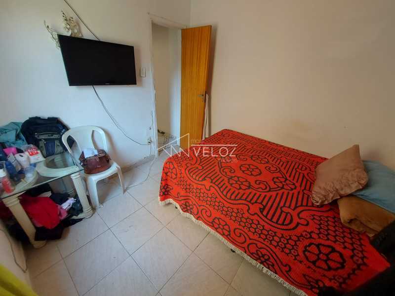 Apartamento à venda com 1 quarto, 47m² - Foto 13