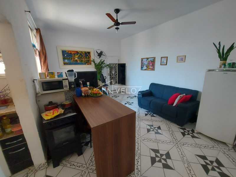 Apartamento à venda com 1 quarto, 47m² - Foto 5