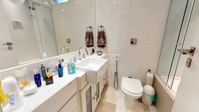 Apartamento à venda com 3 quartos, 123m² - Foto 11