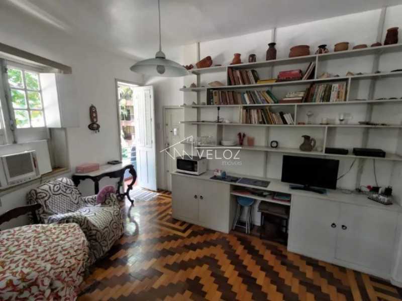 Apartamento à venda com 2 quartos, 52m² - Foto 2