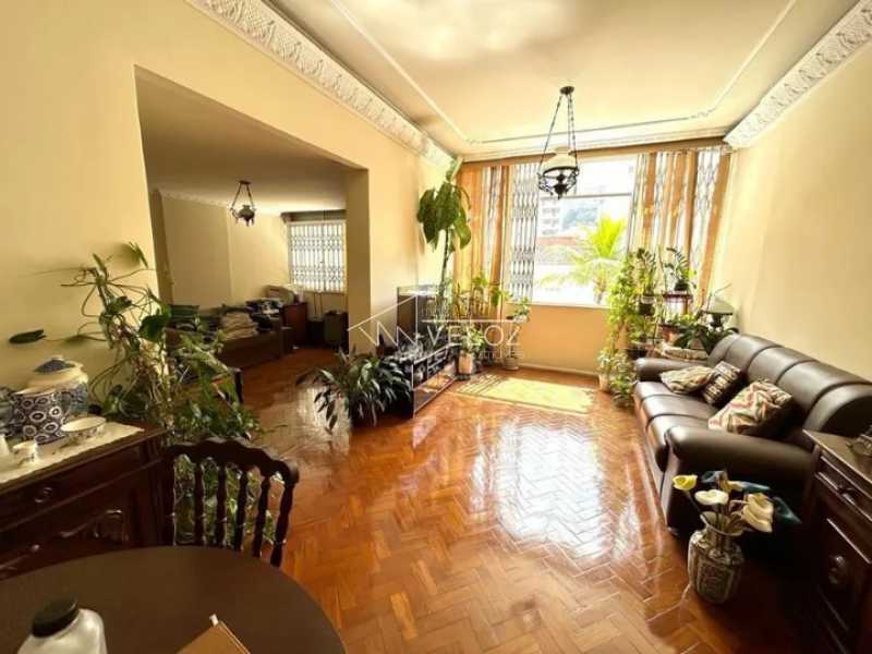 Apartamento à venda com 3 quartos, 110m² - Foto 1