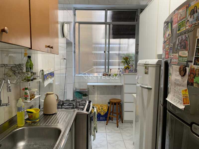 Apartamento à venda com 2 quartos, 77m² - Foto 5