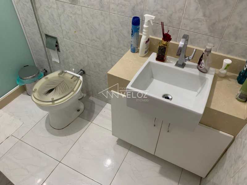 Apartamento à venda com 2 quartos, 77m² - Foto 11