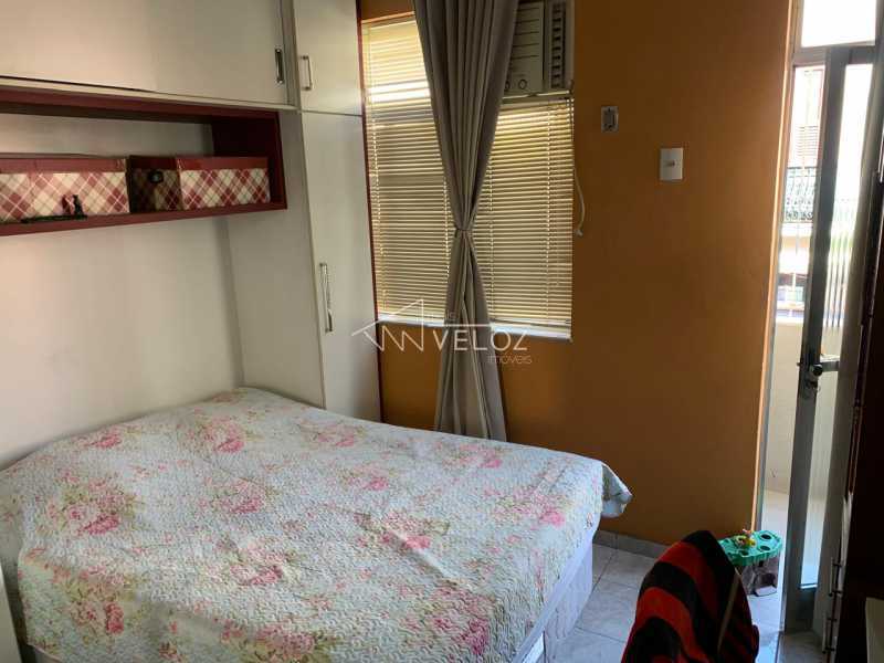 Apartamento à venda com 2 quartos, 77m² - Foto 17