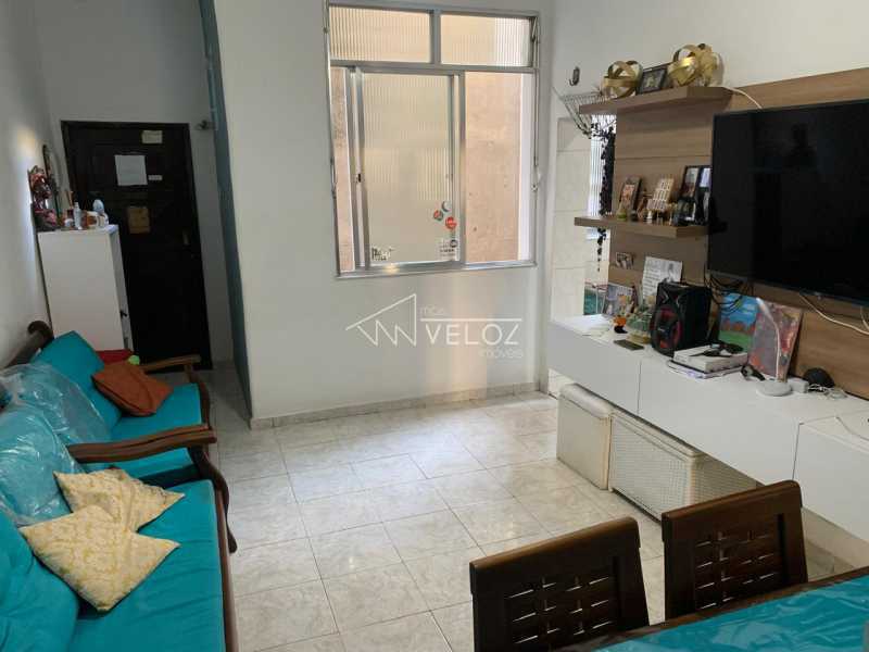 Apartamento à venda com 2 quartos, 77m² - Foto 1