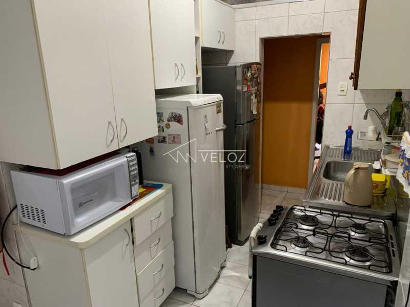 Apartamento à venda com 2 quartos, 77m² - Foto 7