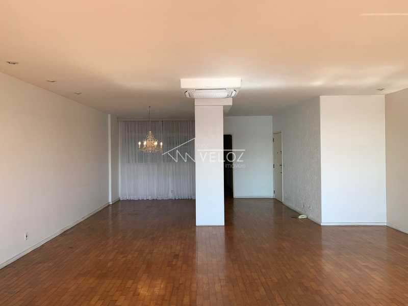 Apartamento à venda com 3 quartos, 215m² - Foto 9