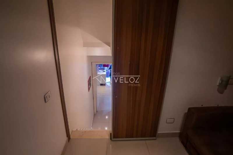 Apartamento à venda com 2 quartos, 75m² - Foto 29