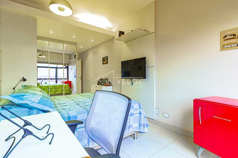 Apartamento à venda com 2 quartos, 75m² - Foto 21