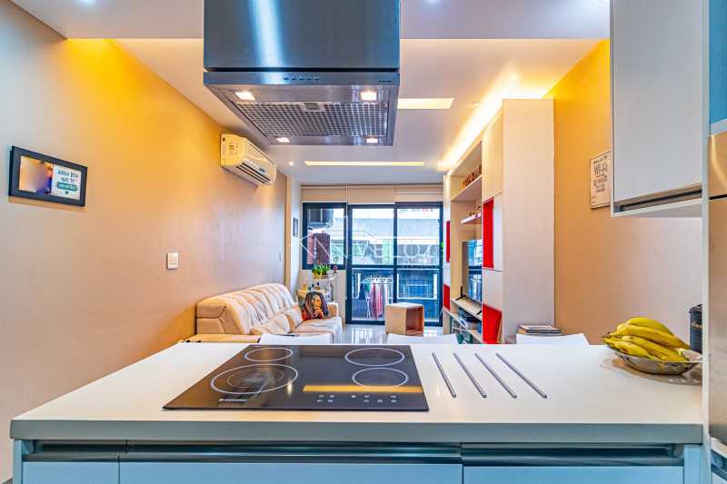 Apartamento à venda com 2 quartos, 75m² - Foto 7