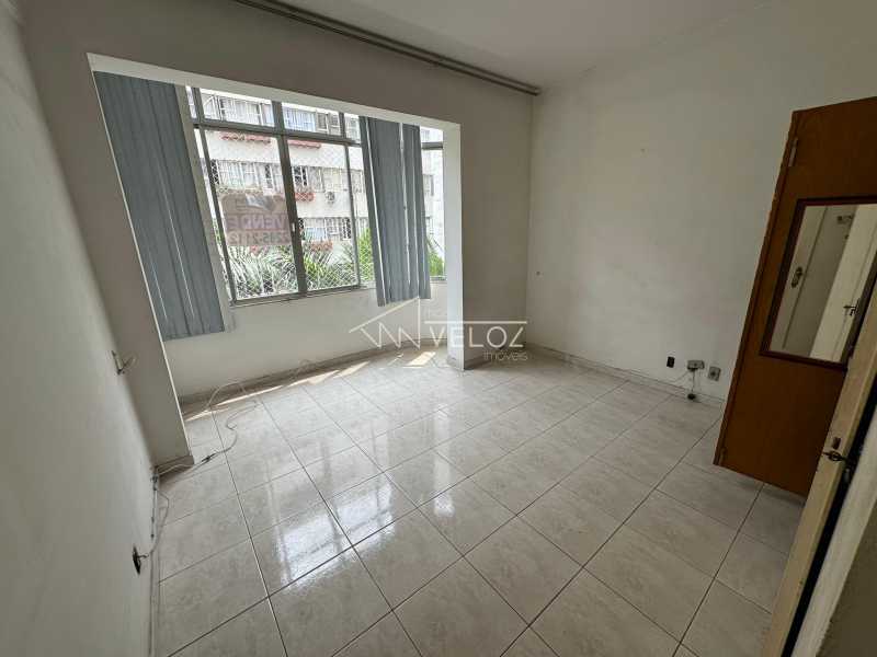 Apartamento à venda com 3 quartos, 106m² - Foto 4