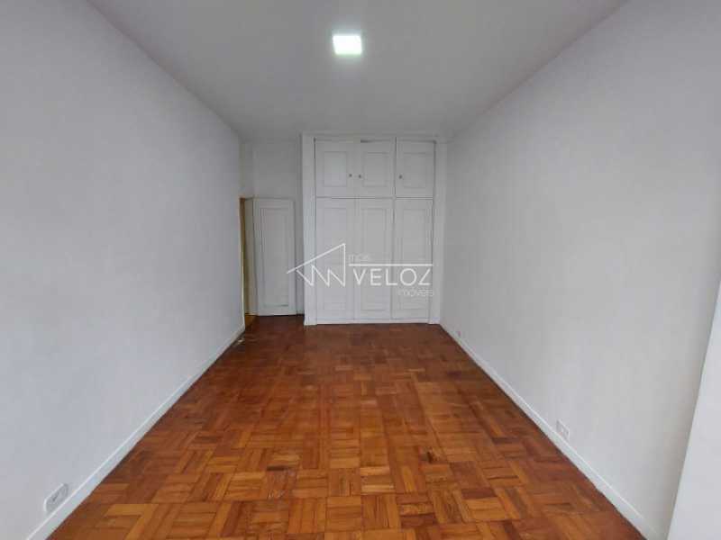 Apartamento à venda com 4 quartos, 180m² - Foto 11