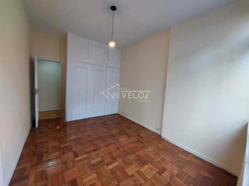 Apartamento à venda com 4 quartos, 180m² - Foto 12