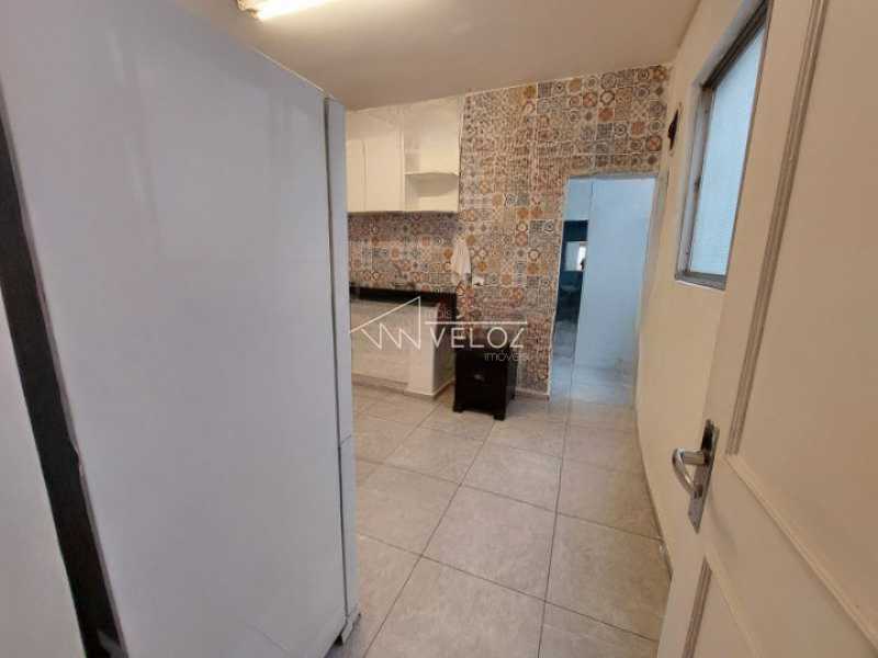 Apartamento à venda com 4 quartos, 180m² - Foto 18