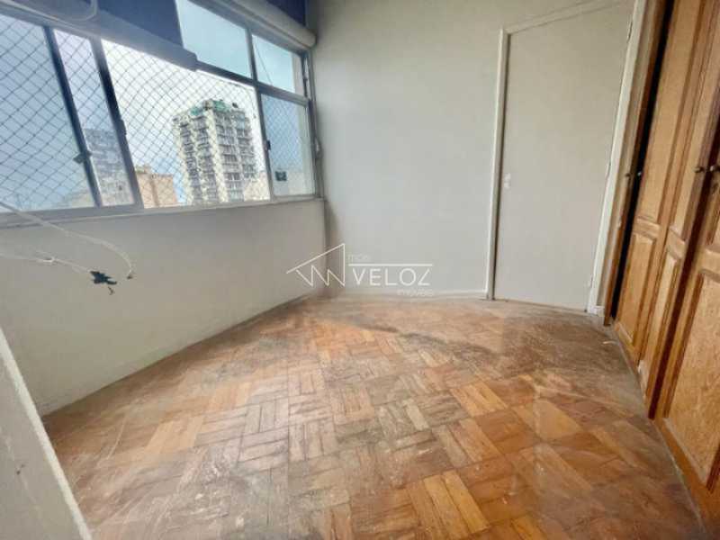 Apartamento à venda com 2 quartos, 61m² - Foto 5