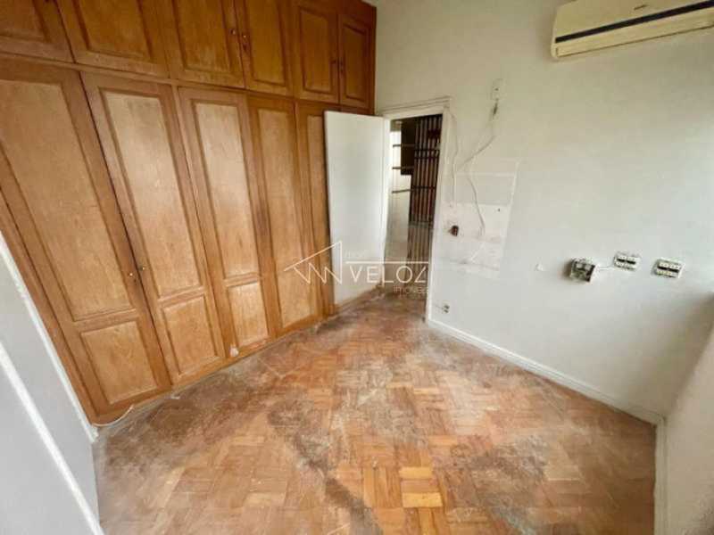 Apartamento à venda com 2 quartos, 61m² - Foto 14