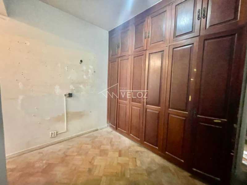 Apartamento à venda com 2 quartos, 61m² - Foto 8