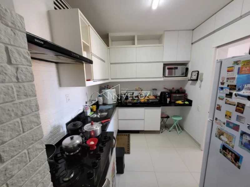 Apartamento à venda com 3 quartos, 97m² - Foto 7