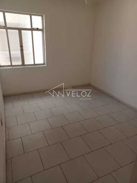 Apartamento à venda com 2 quartos, 73m² - Foto 2